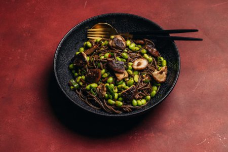 Soba-Nudel-Salat mit Edamame