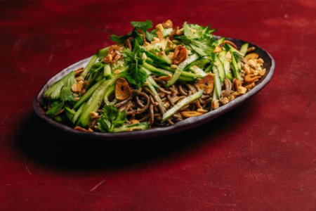 Rezept für Soba Nudeln mit Erdnusssauce